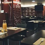 Hotel Vincci Zentro 4*