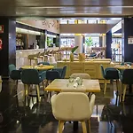 Hotel Vincci Zentro 4*