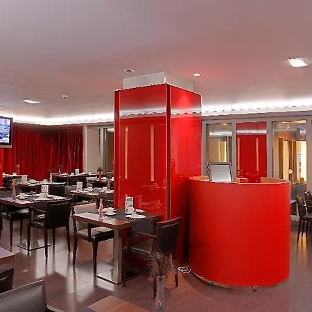 酒店 萨拉戈萨中心文奇酒店 4*