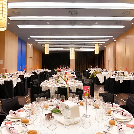 Hotell Vincci Zentro
