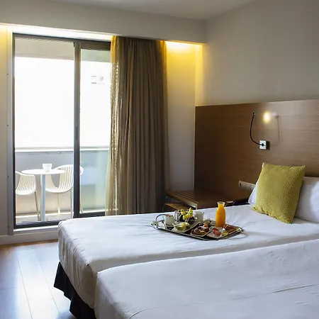 Vincci Zentro Hotell