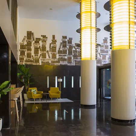 Vincci Zentro Hotel 4*