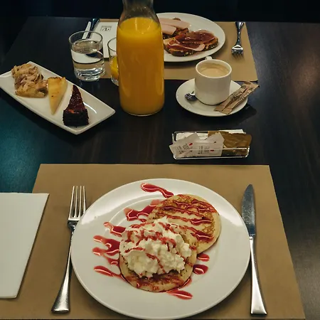 Vincci Zentro Hotel