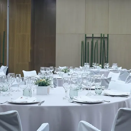 Hotel Vincci Zentro Zaragoza