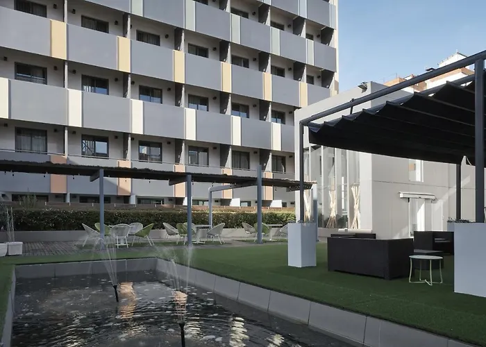 Hotel Vincci Zentro 4*