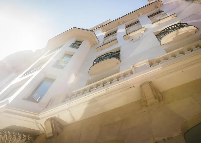 Hotel Vincci Zentro 4*