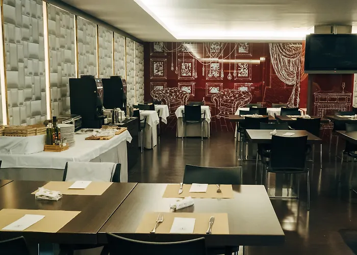 萨拉戈萨中心文奇酒店 4*